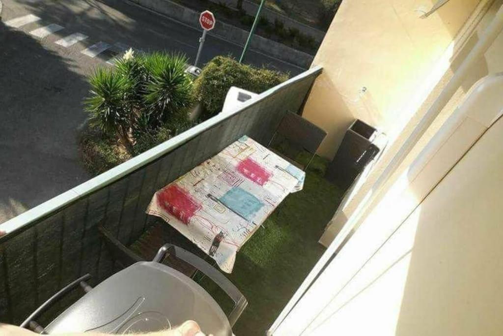 Studio 150M De La Plage La Seyne-sur-Mer Exteriér fotografie